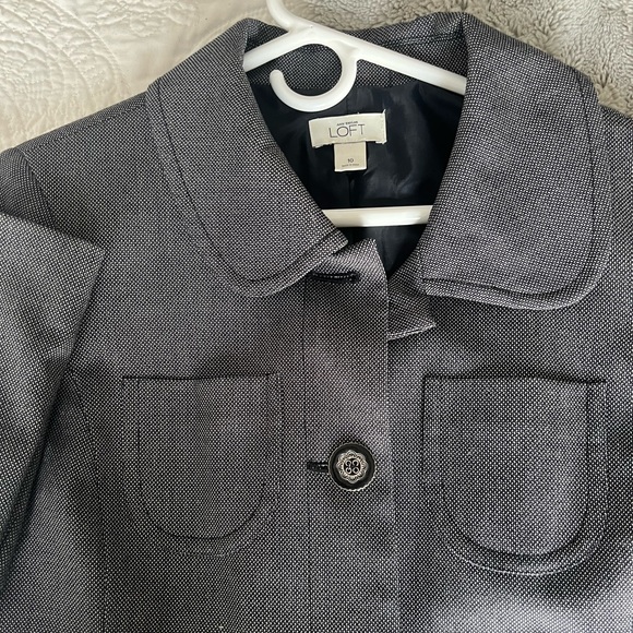 Ann Taylor Loft Gray Blazer - Picture 3 of 6